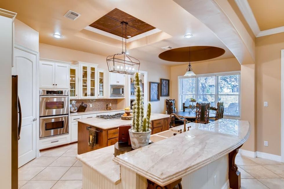 AUS_114_Birdstone_Ln