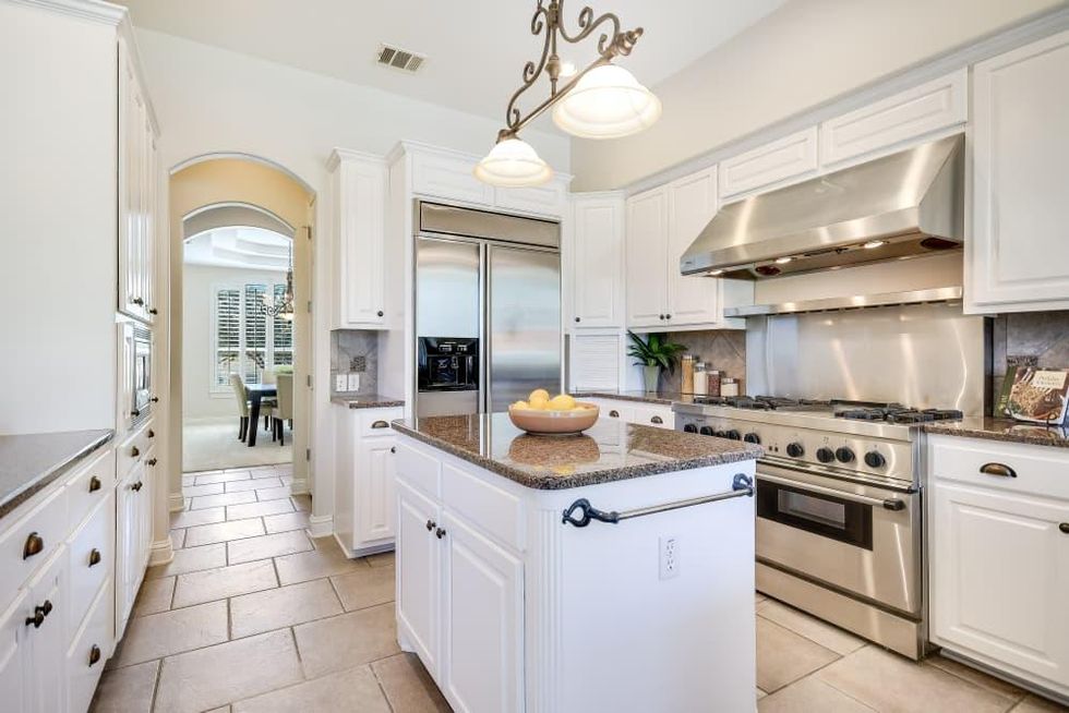 AUS_11700 Astoria Drive