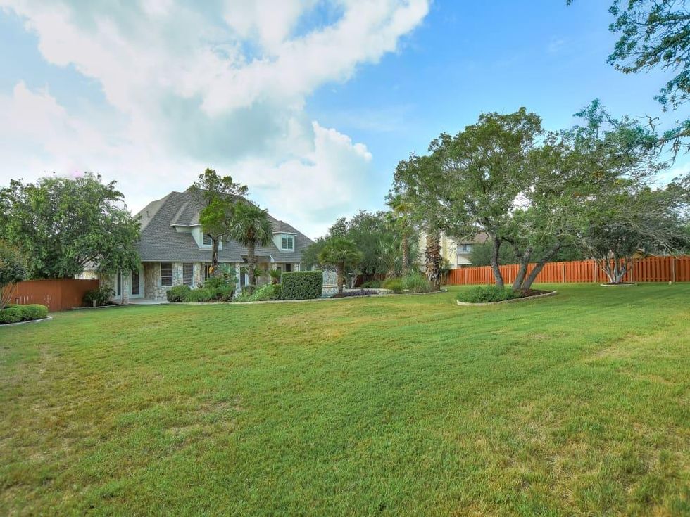 AUS_11700 Astoria Drive