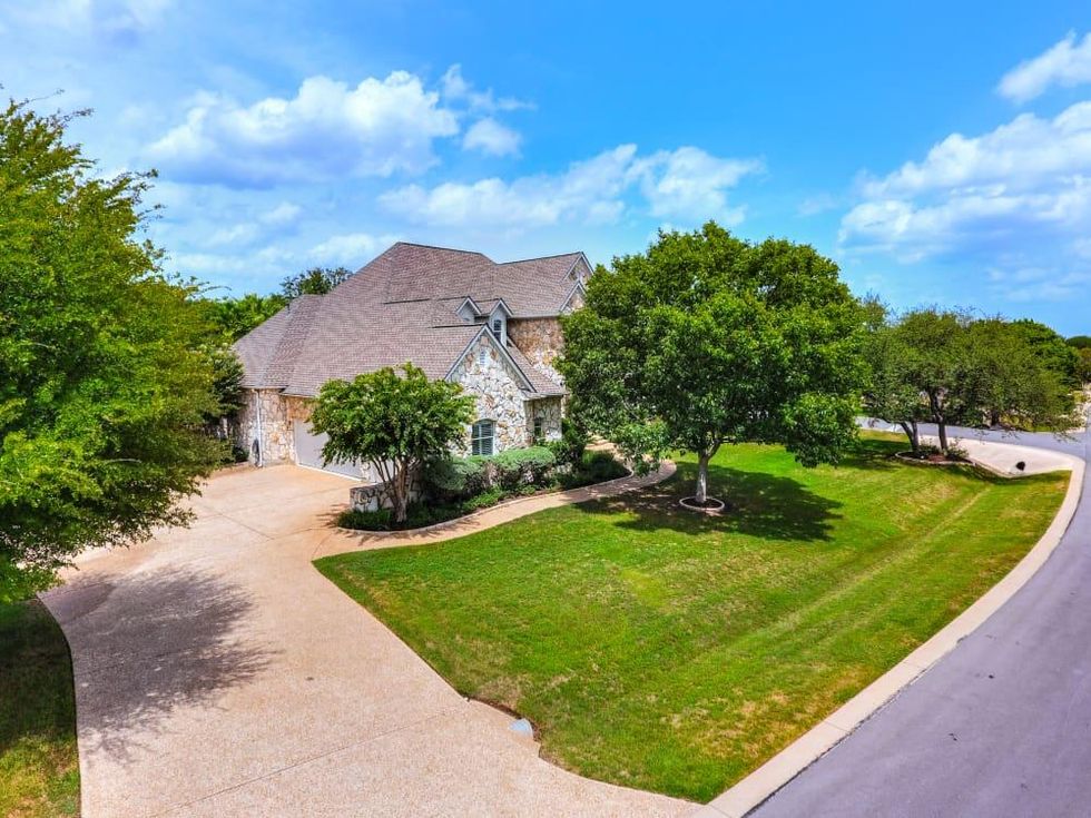 AUS_11700 Astoria Drive