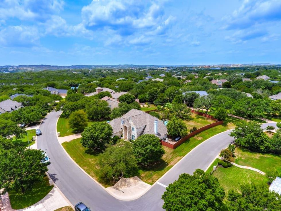 AUS_11700 Astoria Drive