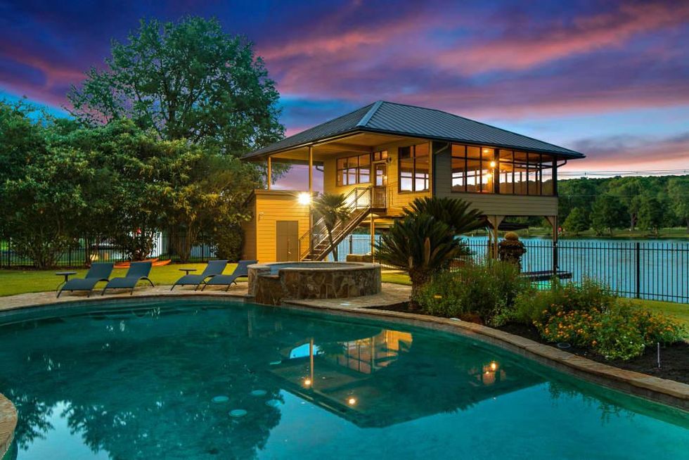 AUS_1407 Weston Lane North