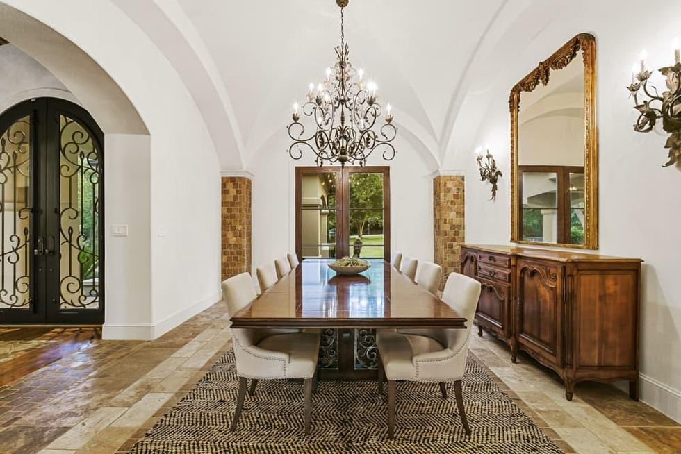 AUS_1407 Weston Lane North