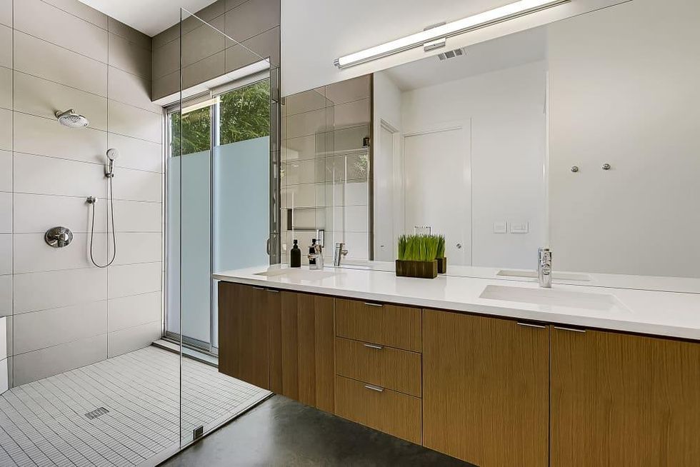 AUS_1708 Bauerle Ave