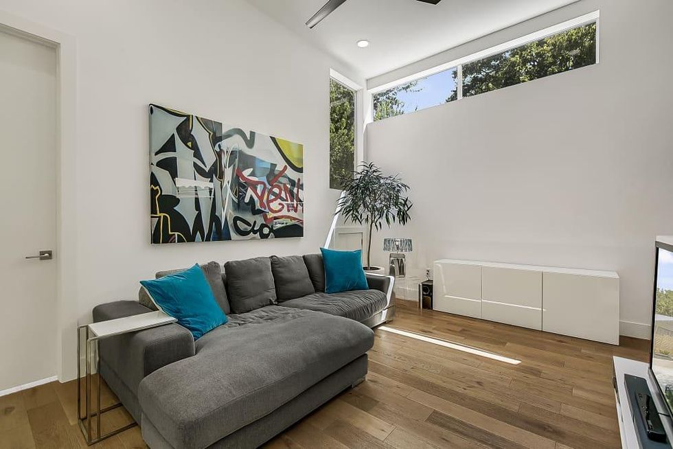 AUS_1708 Bauerle Ave