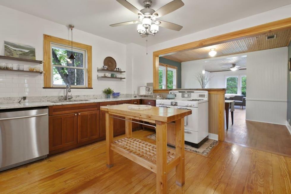 AUS_1902 South Church