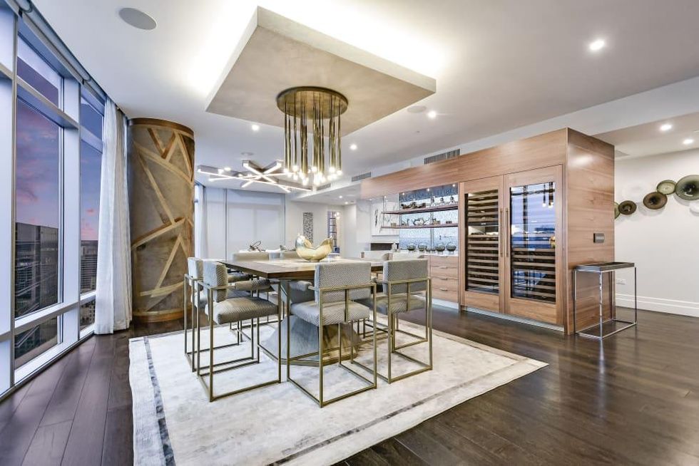 AUS_200_Congress_Avenue_Unit_32NW