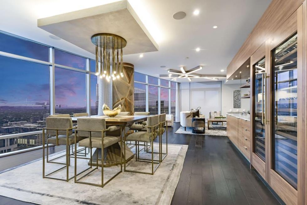 AUS_200_Congress_Avenue_Unit_32NW