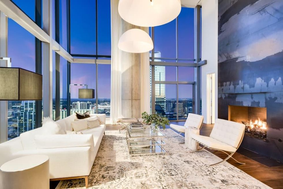 AUS_210_Lavaca Street