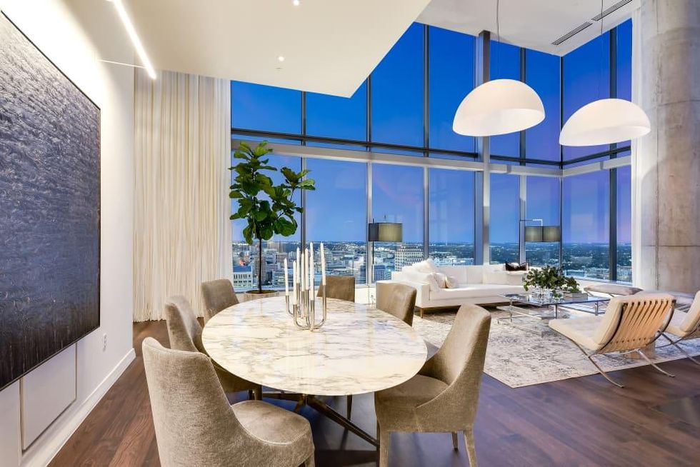 AUS_210_Lavaca Street