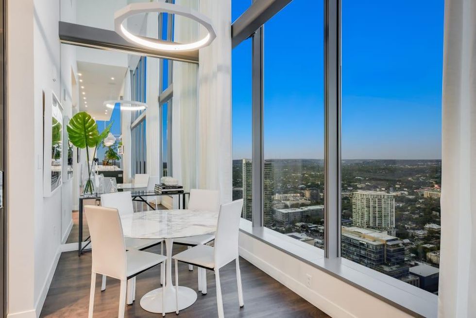 AUS_210_Lavaca Street