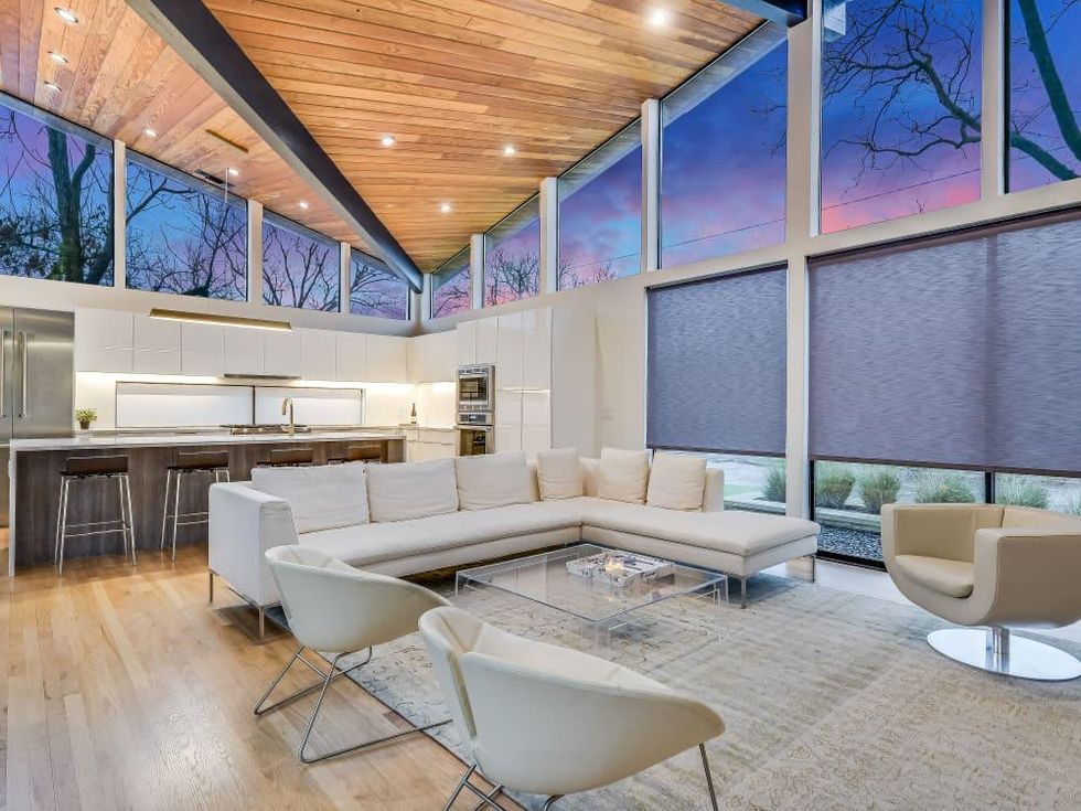 AUS_2100 Arpdale St.