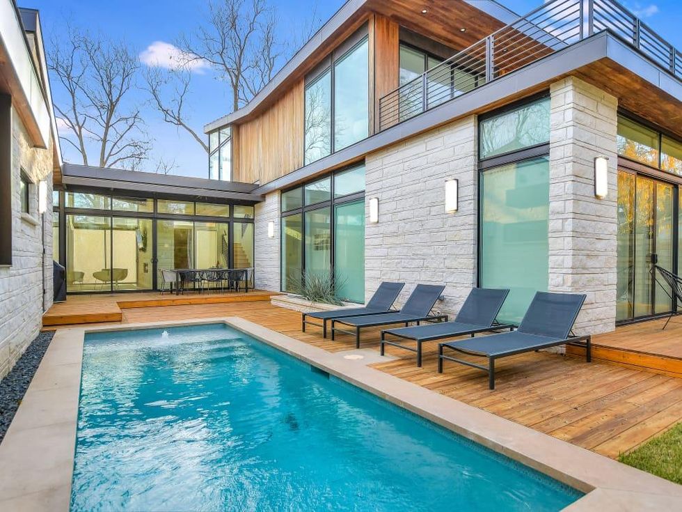 AUS_2100 Arpdale St.