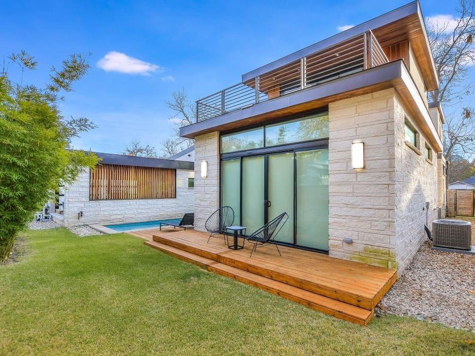 AUS_2100 Arpdale St.