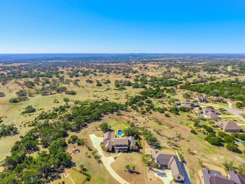 AUS_223 Black Stone Cove