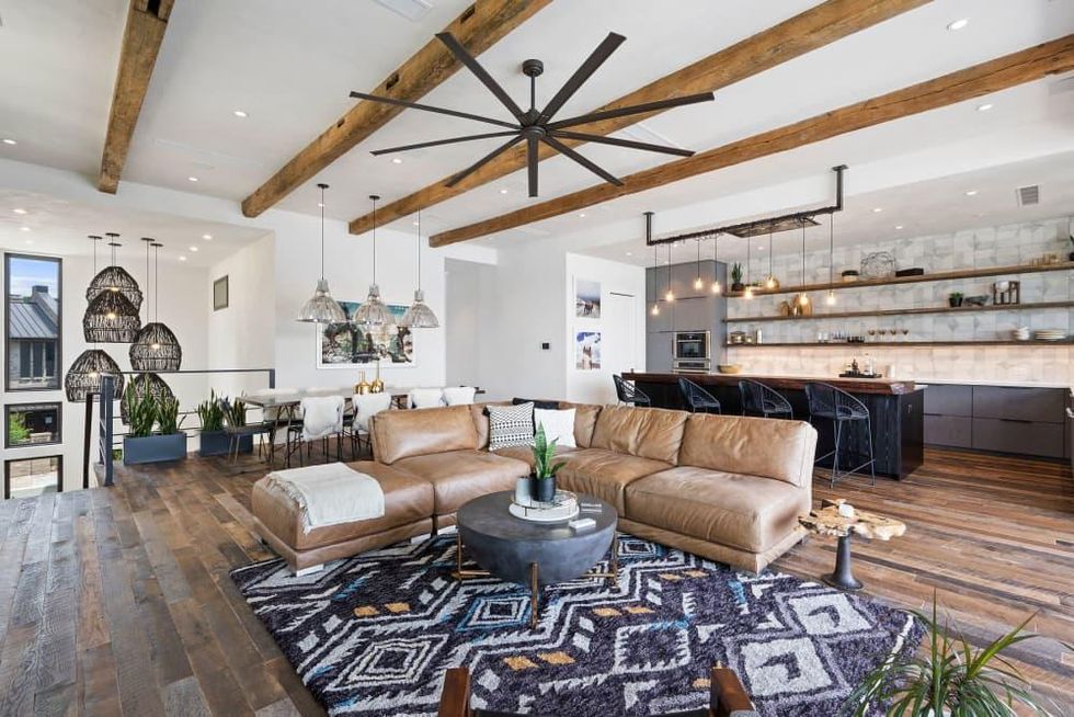 AUS_2409 Westlake Drive