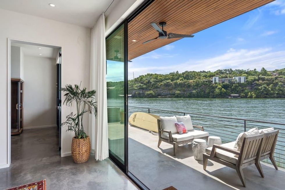 AUS_2409 Westlake Drive