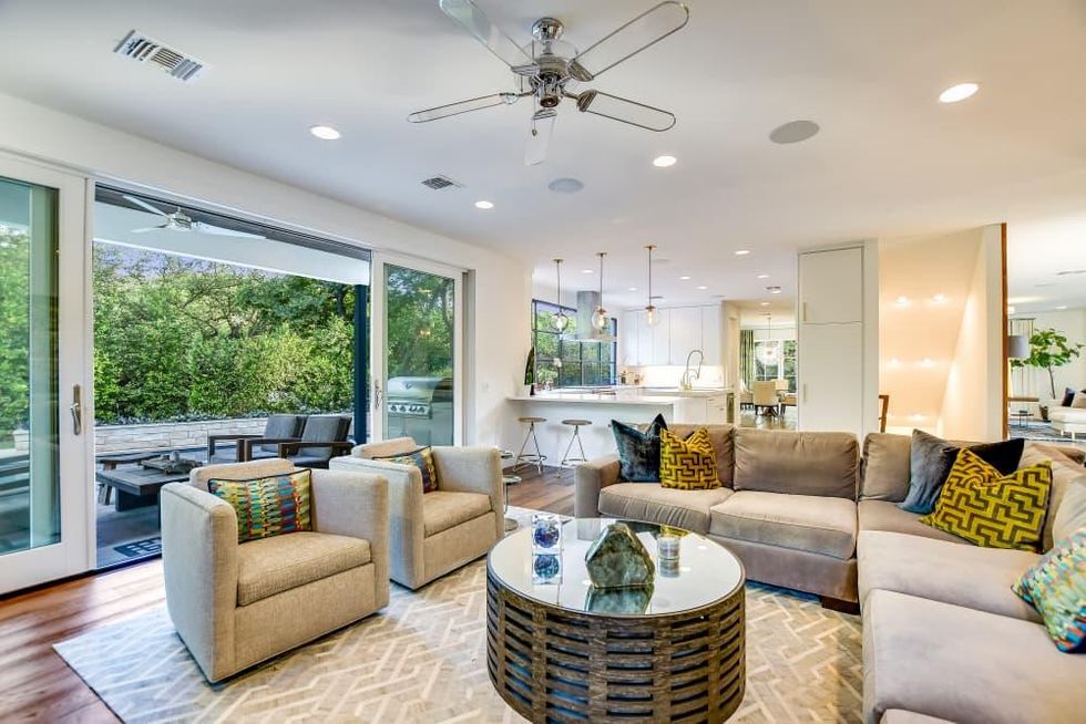 AUS_2711 Maria Anna Road