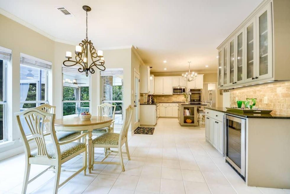 AUS_2914 Montebello Court