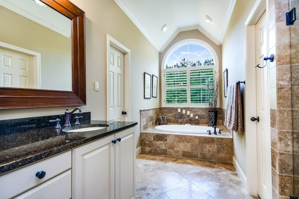 AUS_2914 Montebello Court