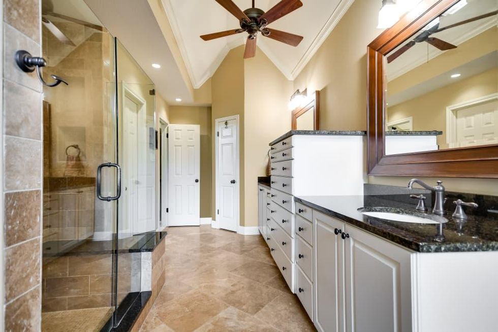 AUS_2914 Montebello Court