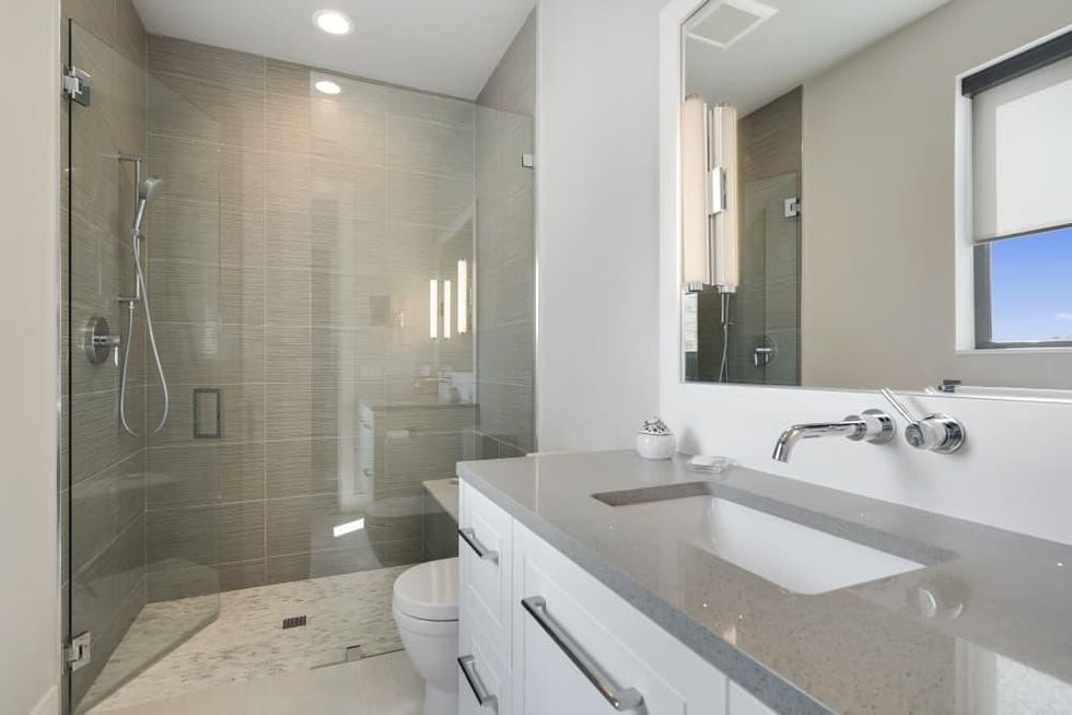 AUS_4624 Amarra Drive