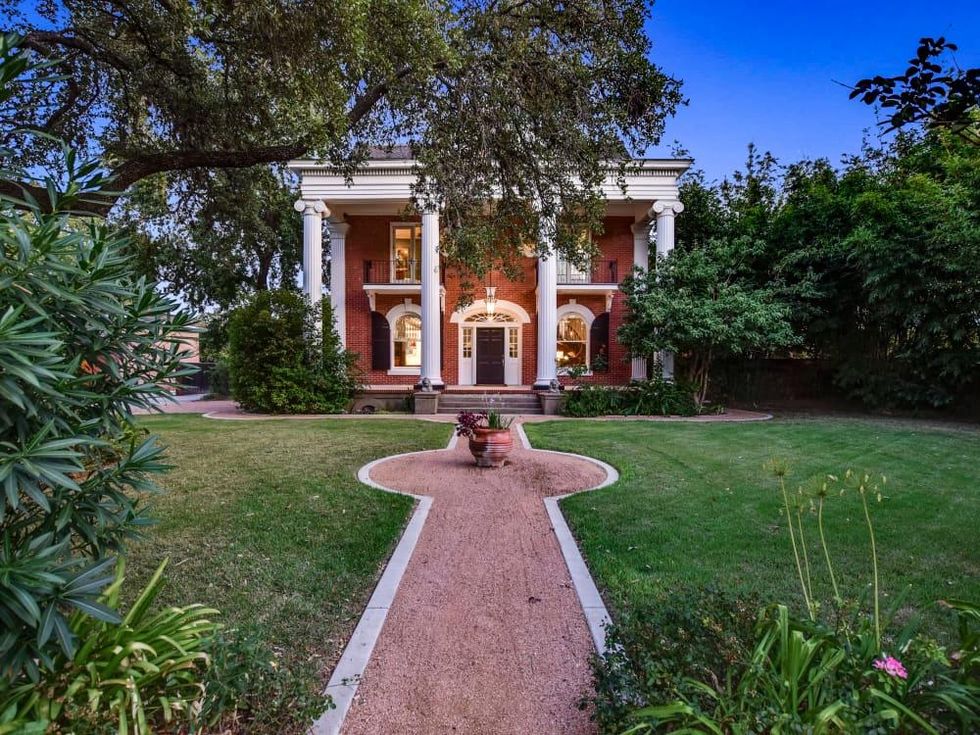 AUS_502 West San Antonio Street