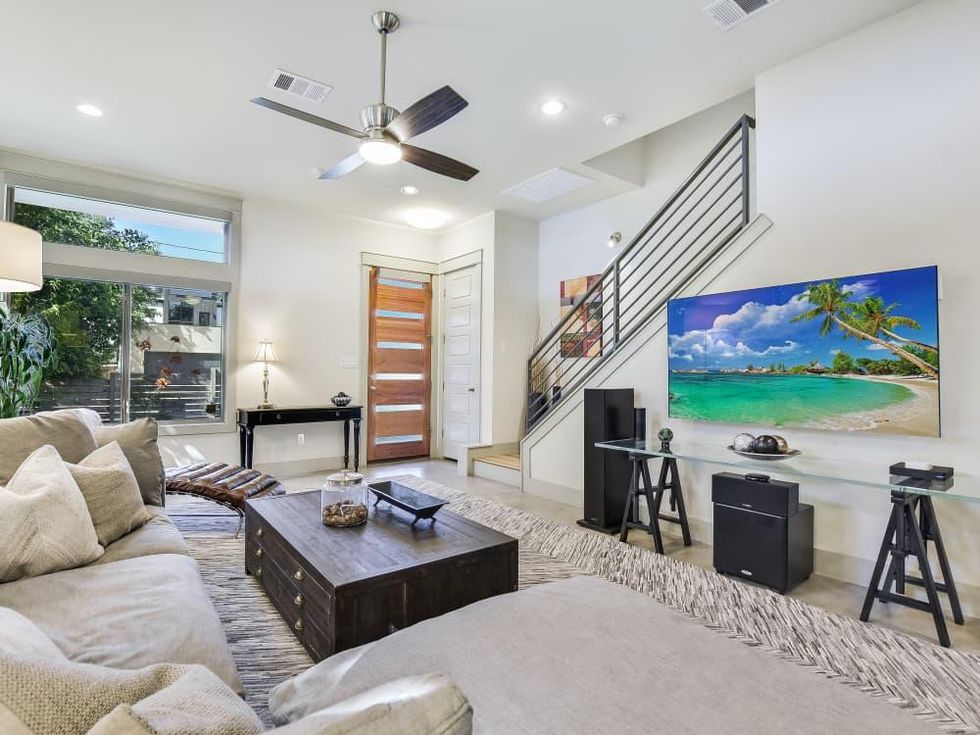 AUS_614 Terrell Hills Unit A