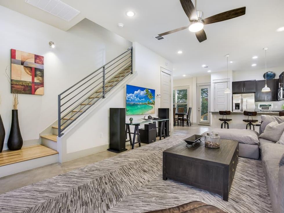 AUS_614 Terrell Hills Unit A