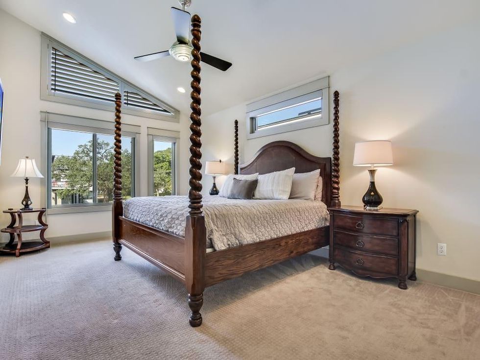 AUS_614 Terrell Hills Unit A