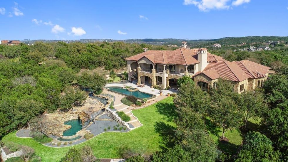 AUS_7915 Escala Drive