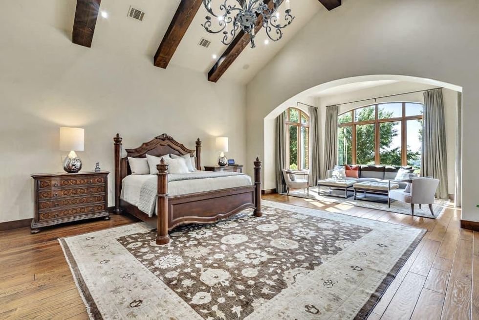 AUS_7915 Escala Drive