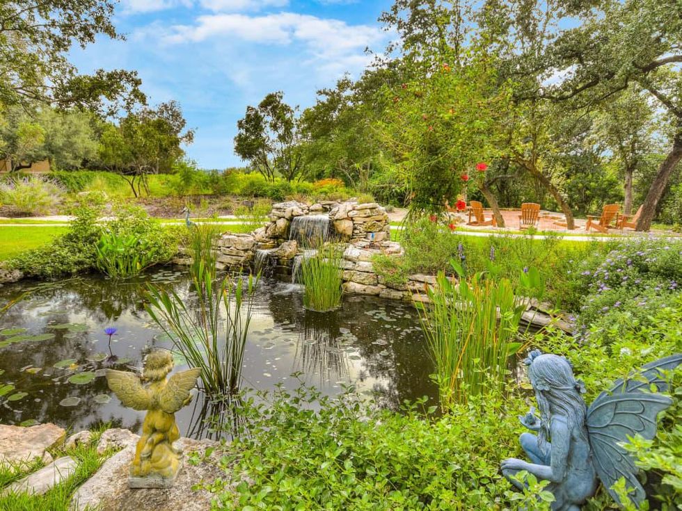 AUS_8106 Chalk Knoll