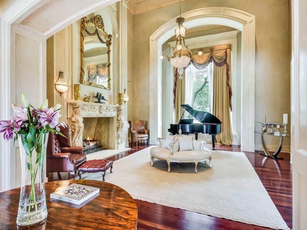 AUS_8106 Chalk Knoll