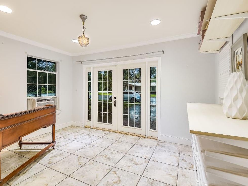 AUS_811 West Schubert