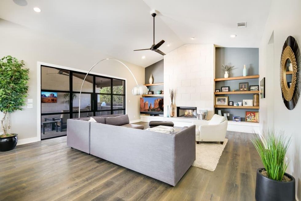 AUS_9600 Veletta Place