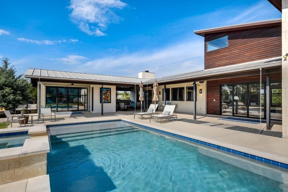 AUS_9600 Veletta Place