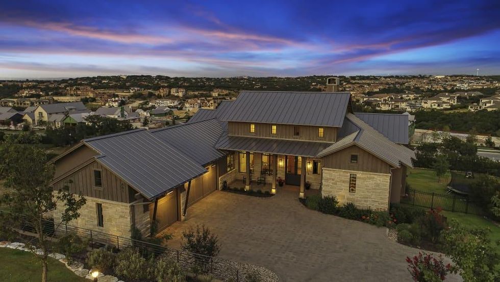 AUS605 Vendemmia Bayless