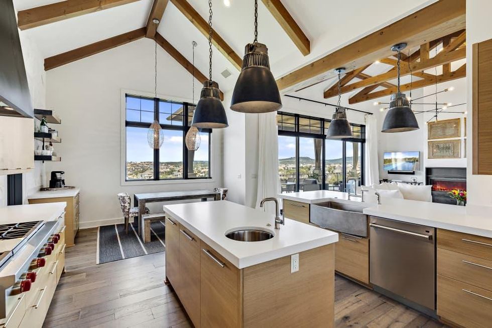 AUS605 Vendemmia Bayless