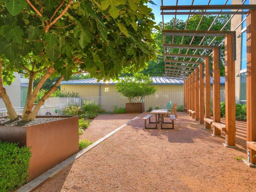 Austin_1600 Barton Springs