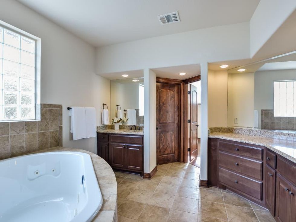 Austin_17508 Northlake Hills Dr