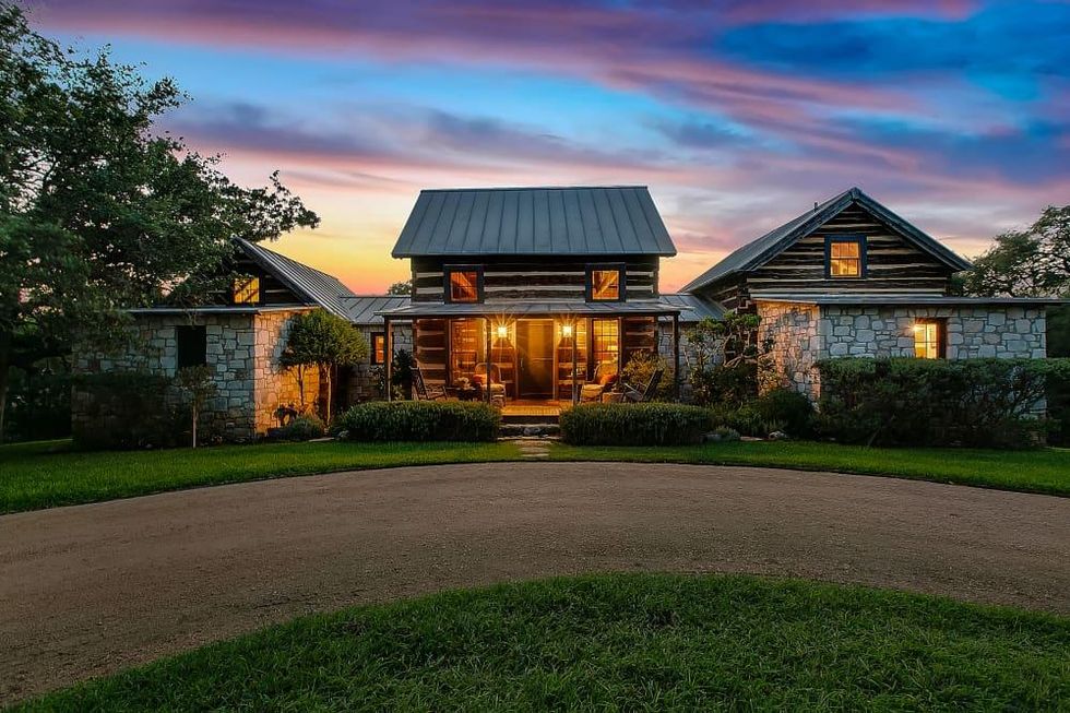 Austin_2930 Travis Lakeside