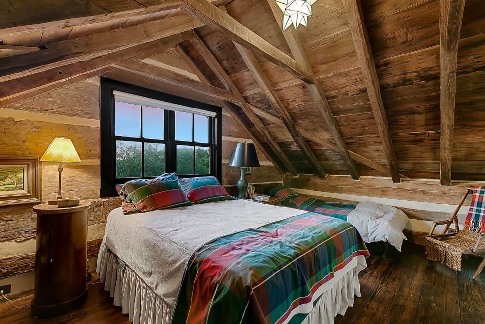 Austin_2930 Travis Lakeside