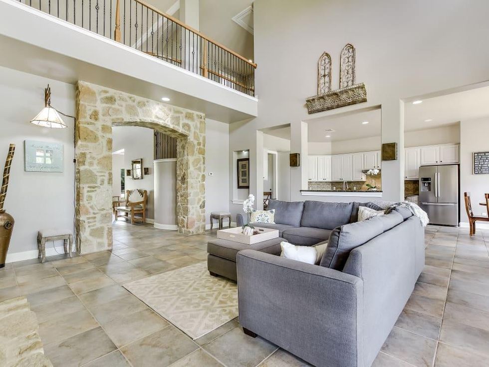 Austin_44313 Bal Falcon