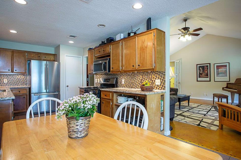 Austin_7408 Sherwood