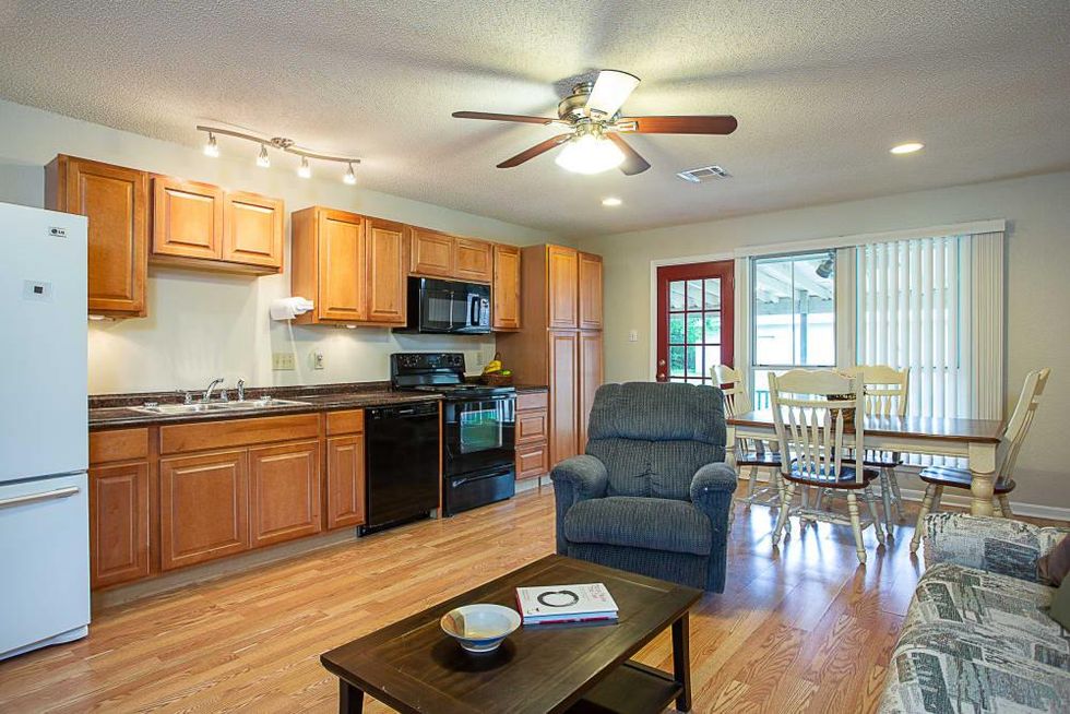 Austin_7408 Sherwood