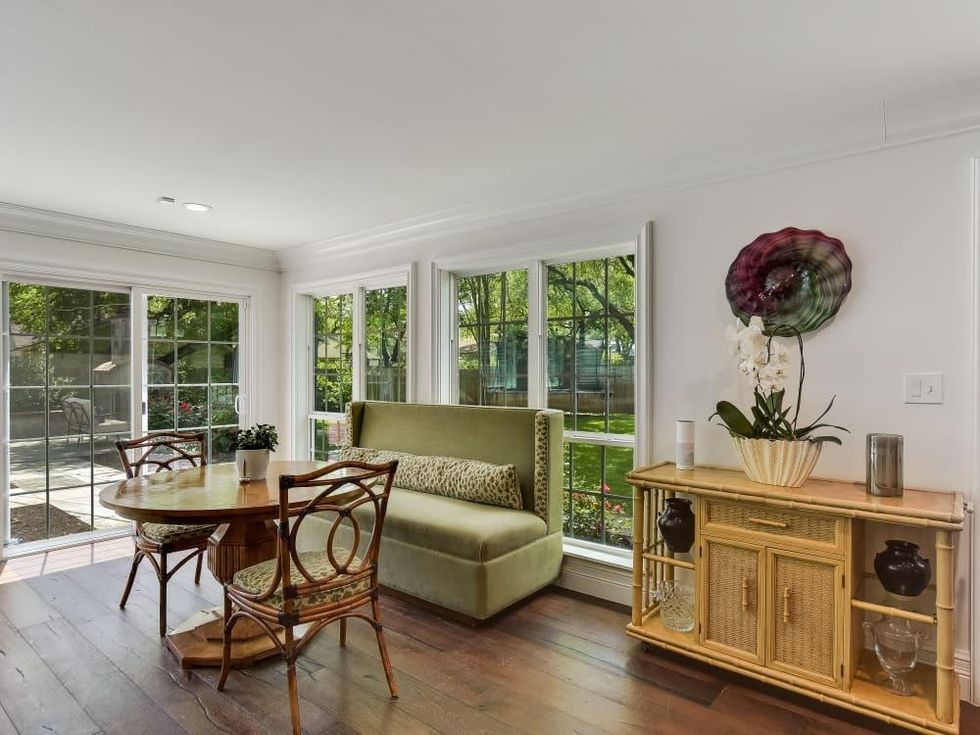 Austin_8811 Point West