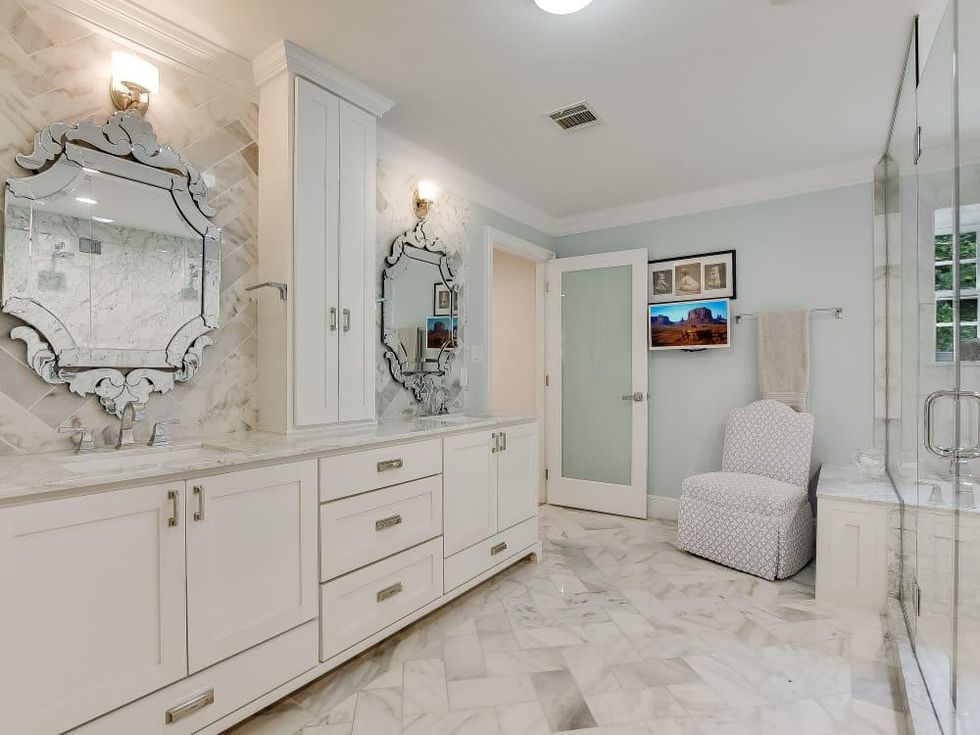 Austin_8811 Point West