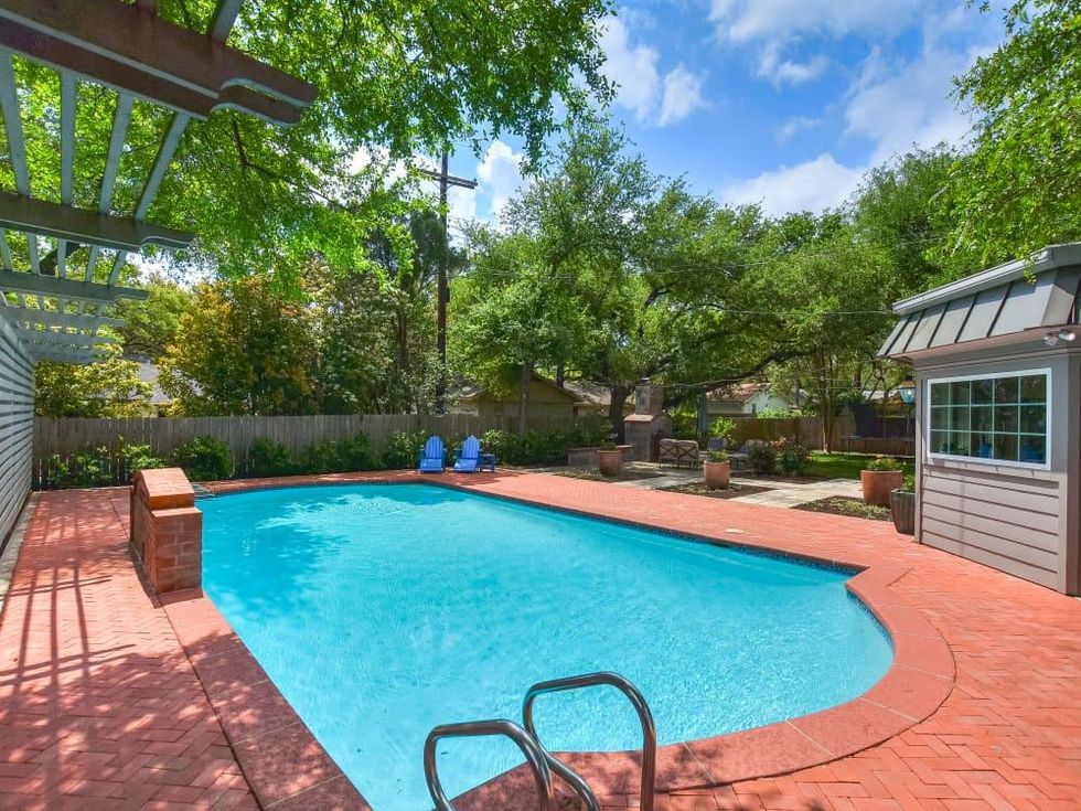 Austin_8811 Point West