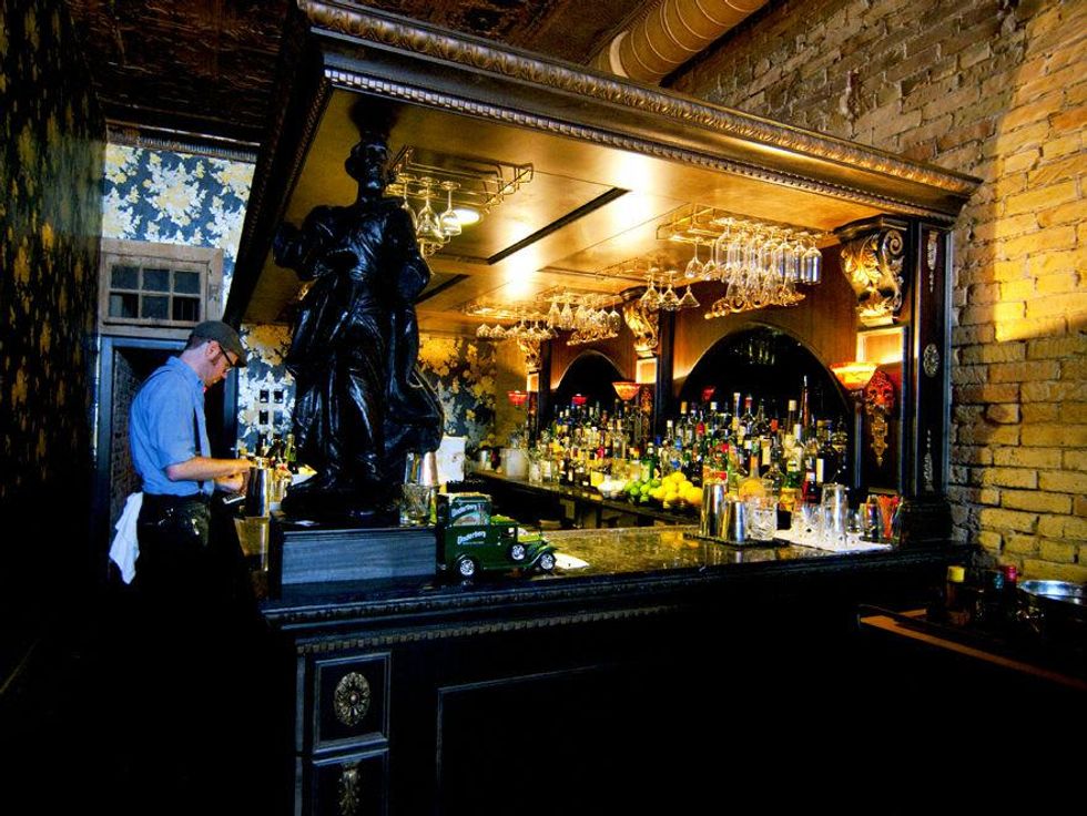 Austin classic cocktails_Mignight Cowboy_Sixth Street_2015